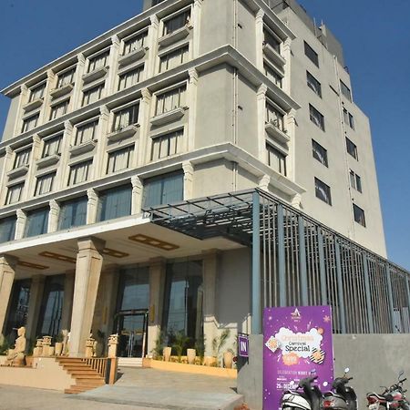 Hotel Accord Premier Raigarh Екстер'єр фото