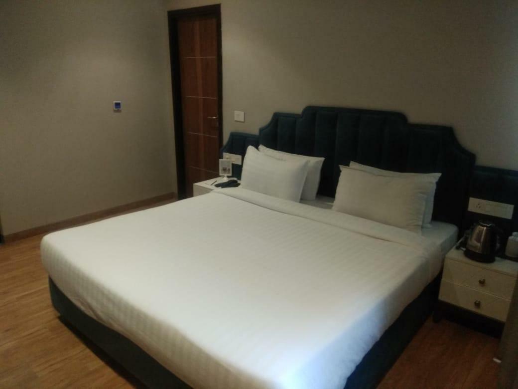 Hotel Accord Premier Raigarh Екстер'єр фото